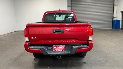 2016 Toyota Tacoma SR