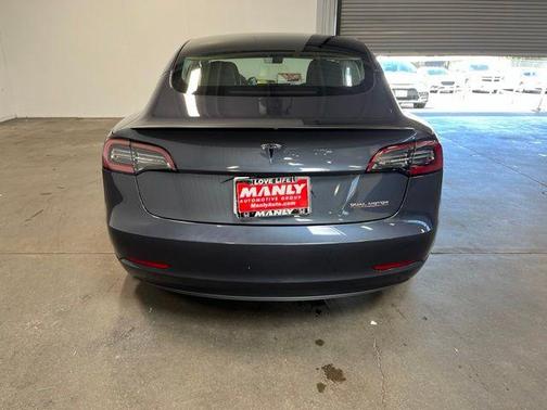 Midnight Silver 2023 Tesla Model 3 Performance