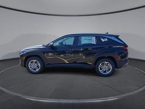 Phantom Black 2026 Hyundai TUCSON SE