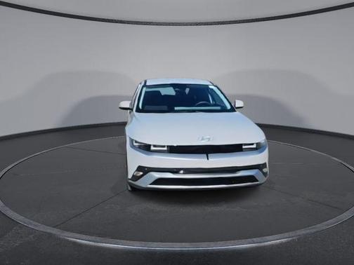 2026 Hyundai IONIQ 5 SE