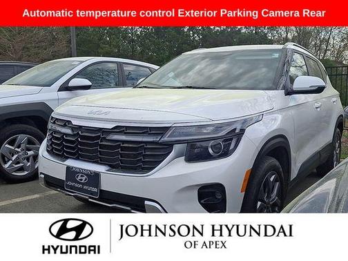 Snow White Pearl 2024 Kia Seltos S