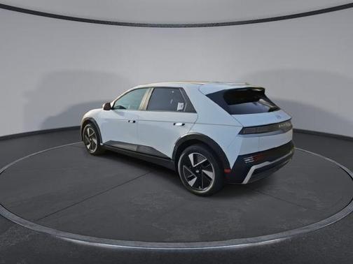 2026 Hyundai IONIQ 5 SE