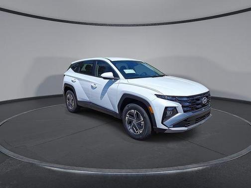Pearl 2026 Hyundai TUCSON Hybrid Blue SE