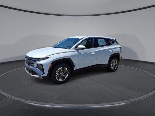 Pearl 2026 Hyundai TUCSON Hybrid Blue SE
