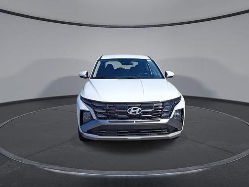 White Pearl 2026 Hyundai TUCSON SE