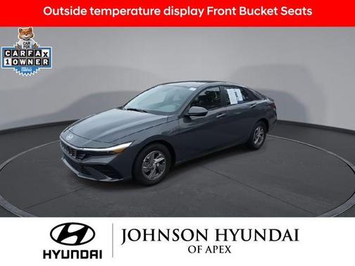 2025 Hyundai ELANTRA SE