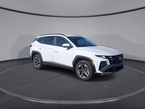 White Pearl 2026 Hyundai TUCSON SEL