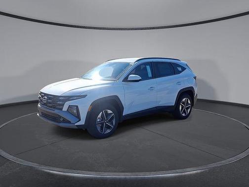 White Pearl 2026 Hyundai TUCSON SEL