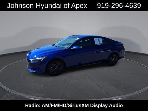 2022 Hyundai ELANTRA SEL