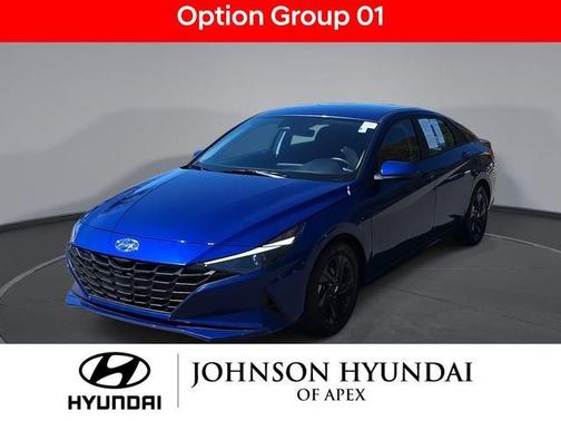2022 Hyundai ELANTRA SEL
