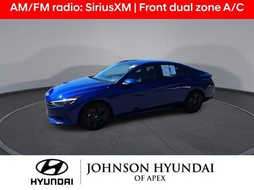 2022 Hyundai ELANTRA SEL