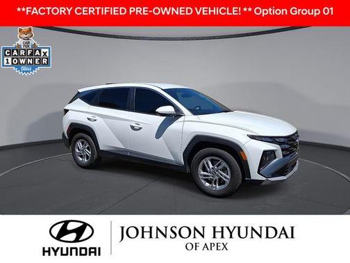 White Pearl 2025 Hyundai TUCSON SE