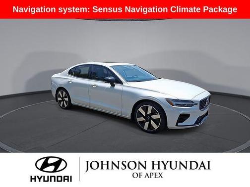 Crystal White Pearl 2025 Volvo S60 Plug-In Hybrid T8 Ultra