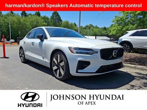 Crystal White Pearl 2025 Volvo S60 Plug-In Hybrid T8 Ultra