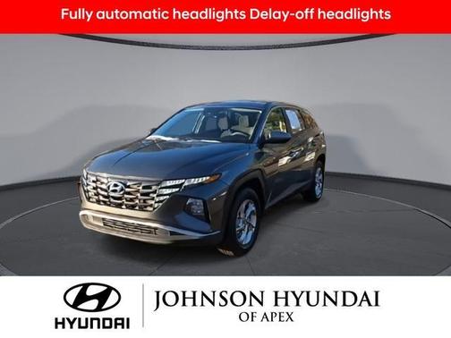 2022 Hyundai TUCSON SE