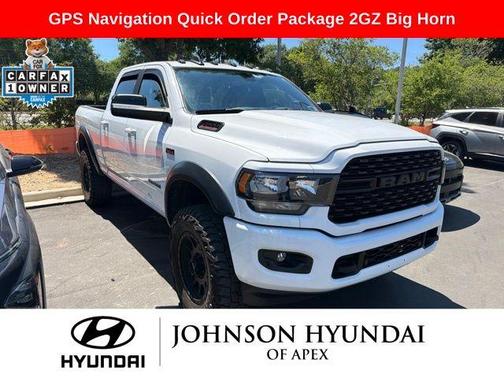 Bright White Clearcoat 2022 RAM 2500 Big Horn