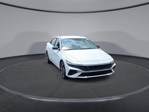 2025 Hyundai ELANTRA HEV SEL Sport