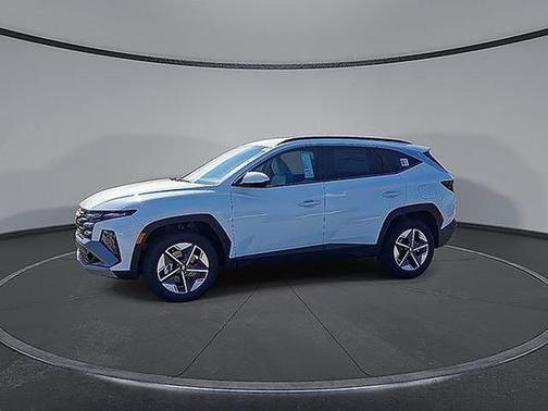 White Pearl 2026 Hyundai TUCSON SEL