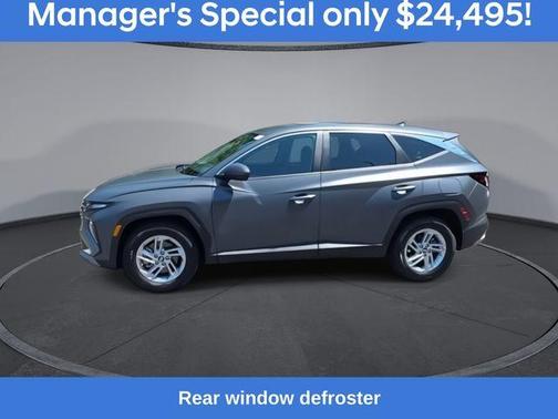 2025 Hyundai TUCSON SE