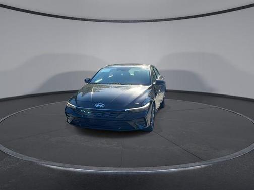 2025 Hyundai ELANTRA HEV Limited