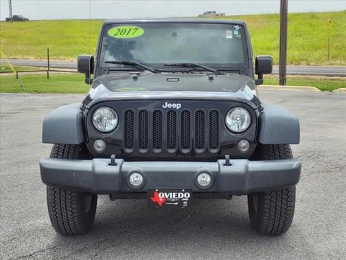 Photo 2 of 15 of 2017 Jeep Wrangler Sport