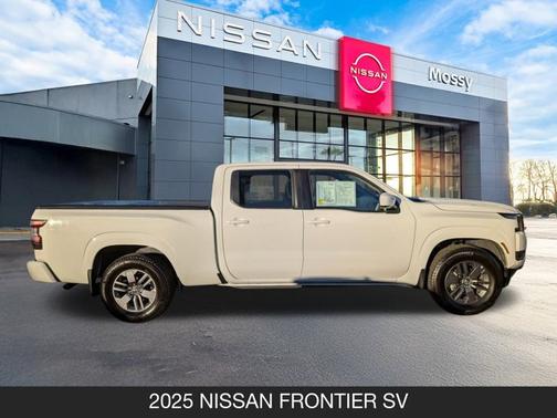 2025 Nissan Frontier SV