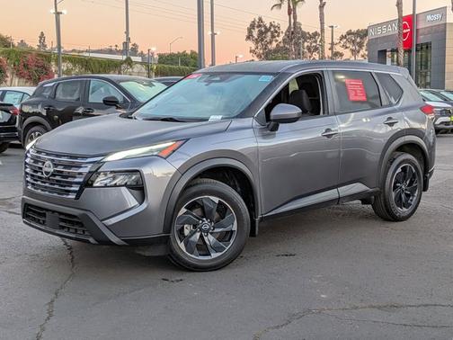 2024 Nissan Rogue SV
