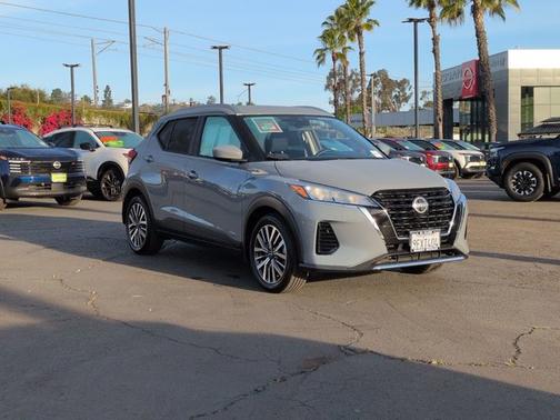 2023 Nissan Kicks SV