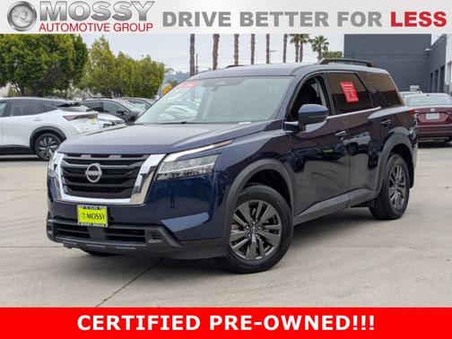 2022 Nissan Pathfinder SV
