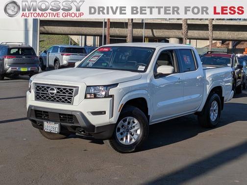 2024 Nissan Frontier SV