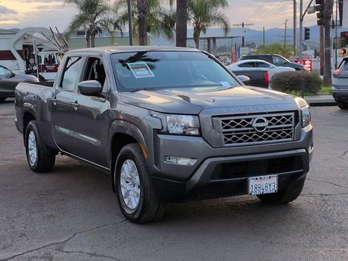 2024 Nissan Frontier SV