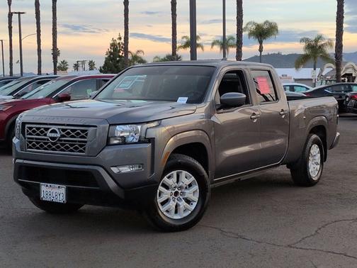 2024 Nissan Frontier SV