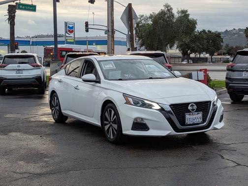 2021 Nissan Altima 2.5 SV