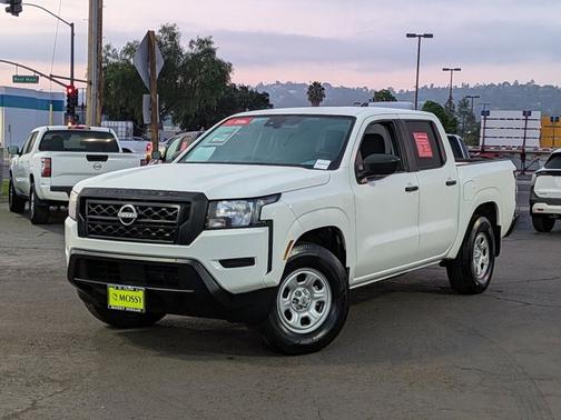 2022 Nissan Frontier S