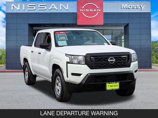 2022 Nissan Frontier S
