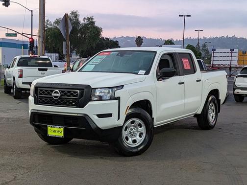 2022 Nissan Frontier S