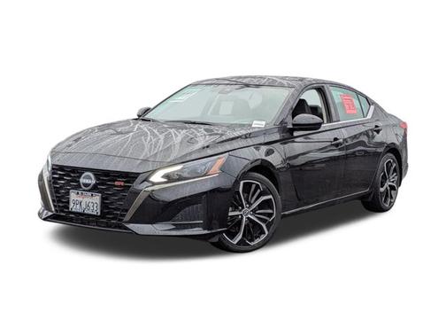 2025 Nissan Altima SR