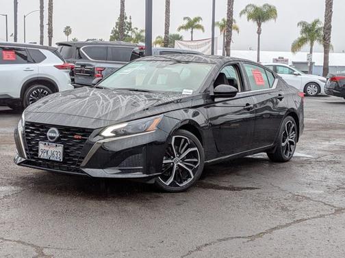 2025 Nissan Altima SR