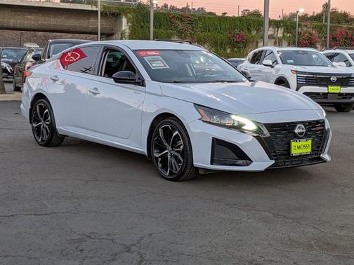 2023 Nissan Altima 2.5 SR