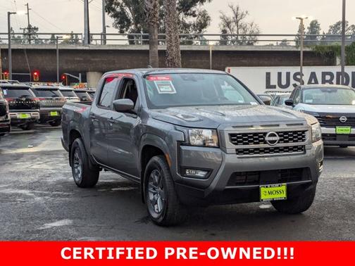 2025 Nissan Frontier SV