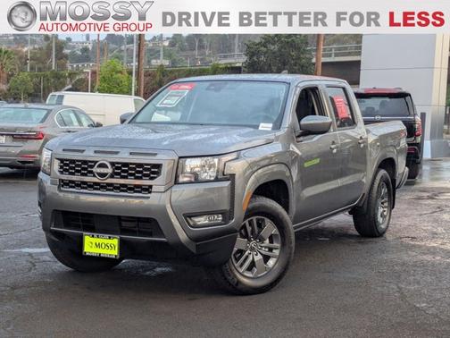 2025 Nissan Frontier SV