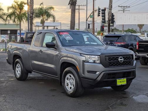 2024 Nissan Frontier S