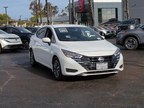 2025 Nissan Versa 1.6 SV