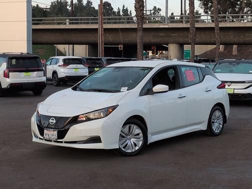 2025 Nissan Leaf S