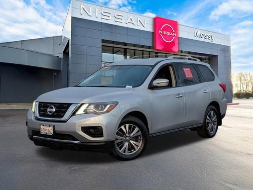 2020 Nissan Pathfinder S
