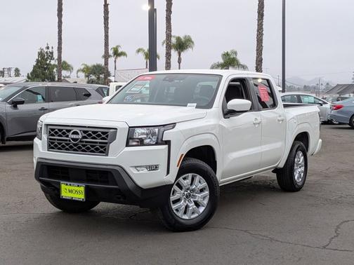 2024 Nissan Frontier SV