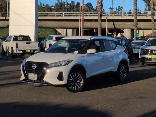 2023 Nissan Kicks SV