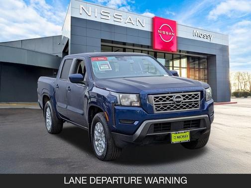 2022 Nissan Frontier SV