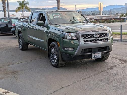 2025 Nissan Frontier SV