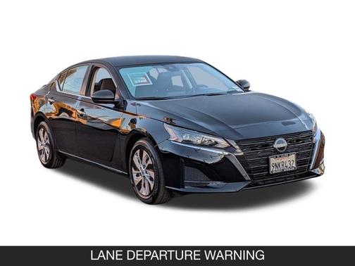 2025 Nissan Altima S